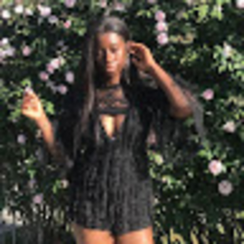 Meet your Posher, Alexis